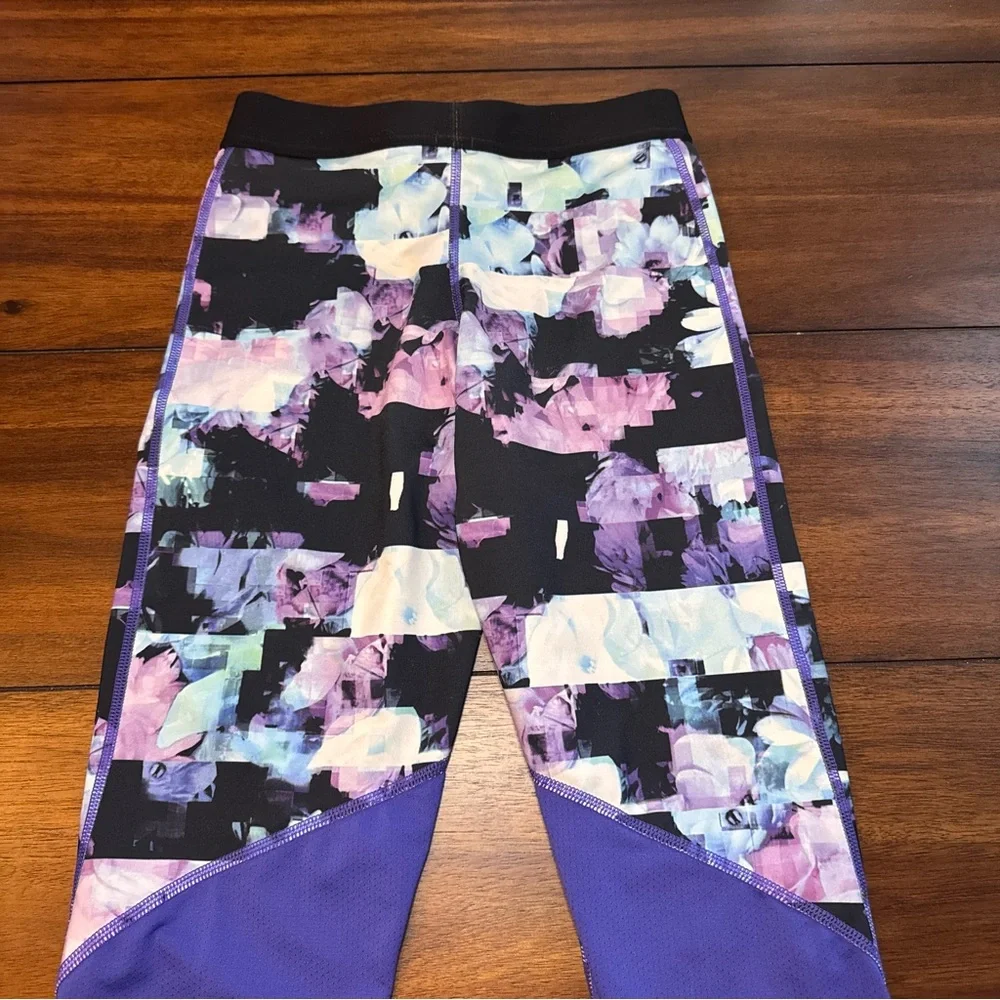 Nike Pro Youth Girls‎ Floral Jam Ankle Leggings Size Medium Purple